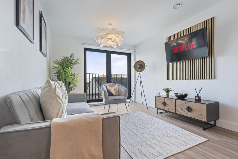 Oriel Residence - 2BR - 4 Beds - Sleeps 5 - Bed and Breakfast Liverpool