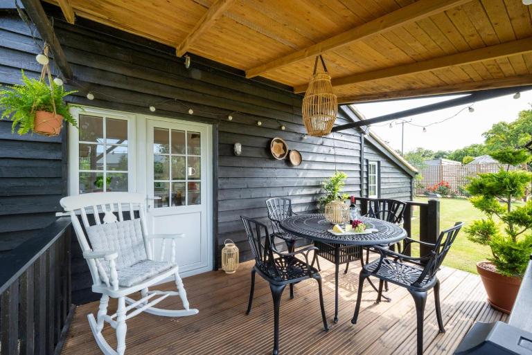 1 Bed in Trimley St. Martin nr Felixstowe oc-obat - Chambres d'hôtes Trimley Heath