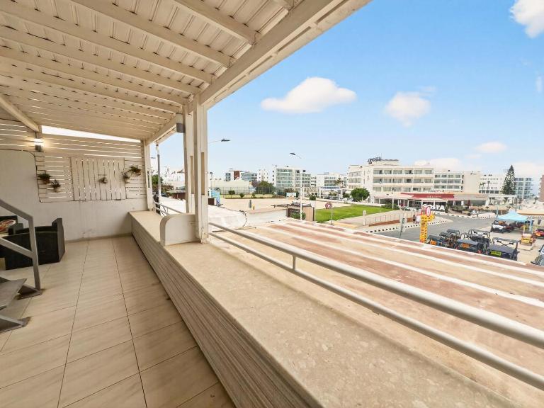 Sofia's Seaview - Chambres d'hôtes Protaras