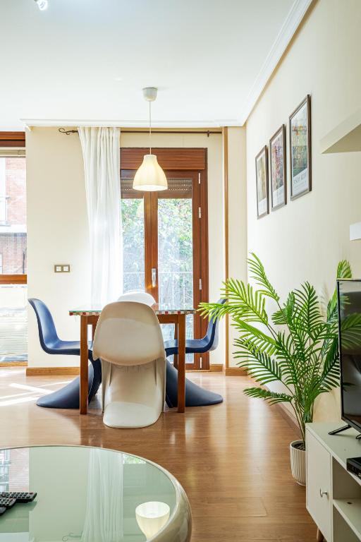 Luminoso, pleno Madrid - B&B Madrid