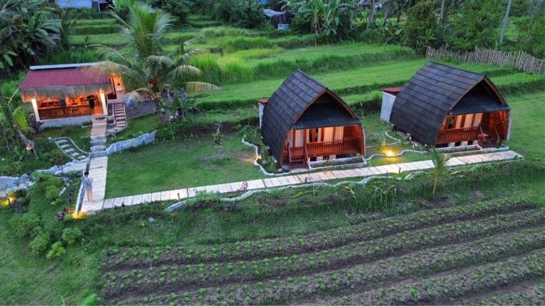 Lumbung Uma Nadi Villas - B&B Sidemen