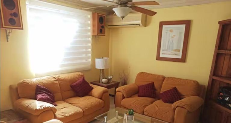Casa Ejecutiva Completa - B&B Monterrey