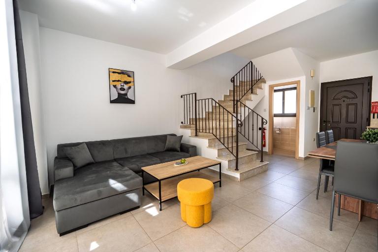 Elia House In Kapparis - Ferienwohnung Paralímni