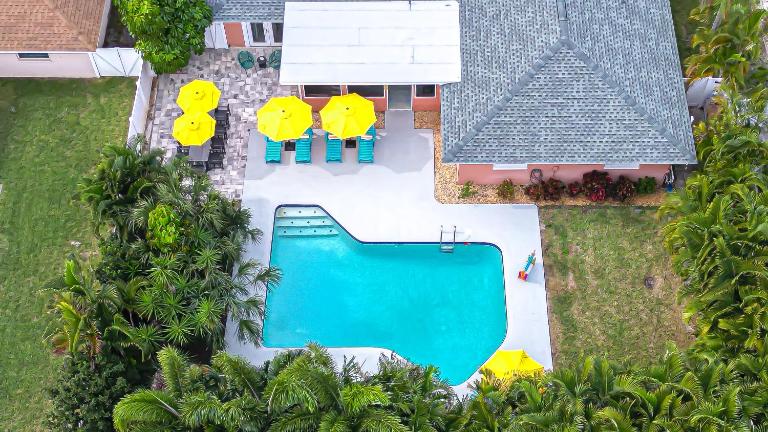 5 min to Beach, Heated Pool, Movie & Game Rooms! - Ferienwohnung Seminole