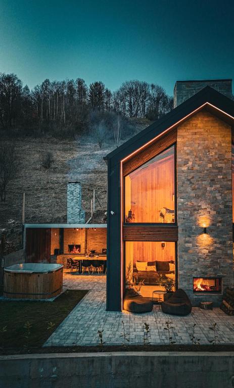 Aftăr Hills - B&B Poiana Mărului