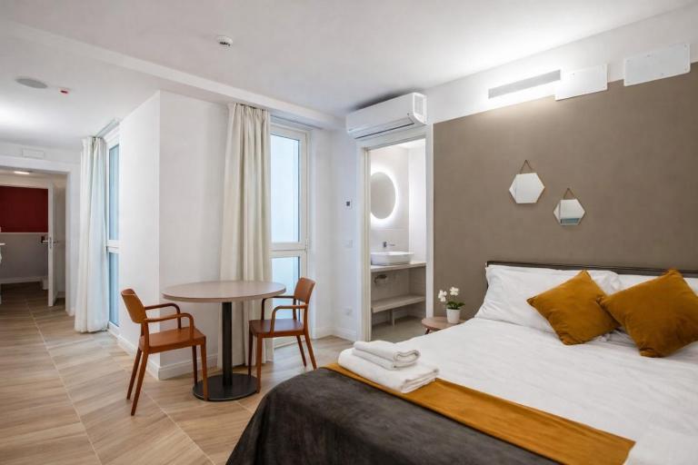 Hotiday Trieste Teatro - B&B Trieste