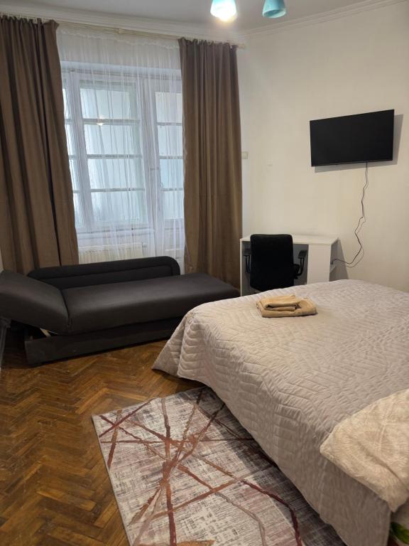 1кім апарт поруч Оперного театру поруч тгц Форум на Ветеранів - Chambres d'hôtes Lviv