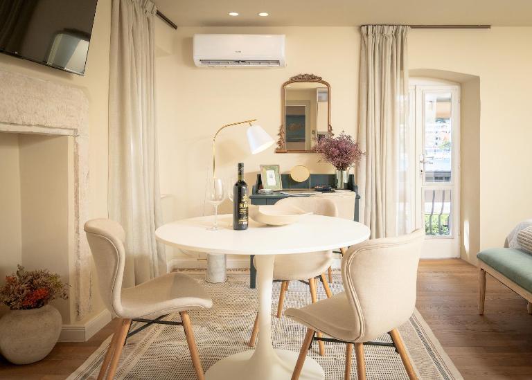 Riva Yacht Hvar Town Apartment - Bed and Breakfast Hvar