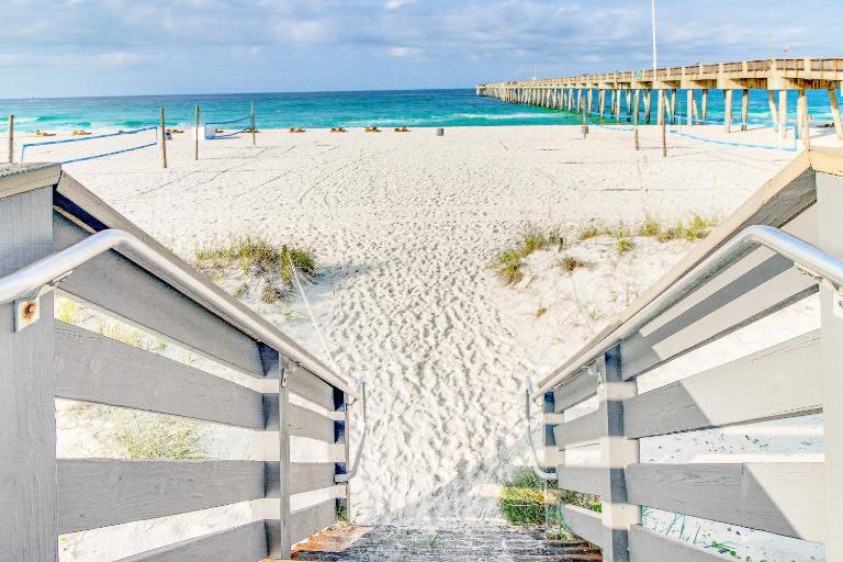 Sunny condo near the sand with pool hot tub tennis smart TV W&D & AC - B&B Panama City Beach