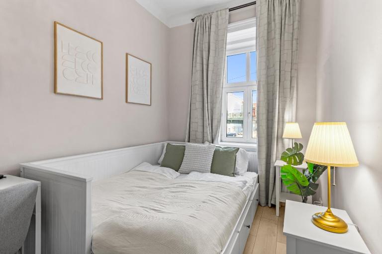 1BR Sleeps 6 - 3 min to U6 Nußdorfer Straße - Near Volksoper - B&B Vienna