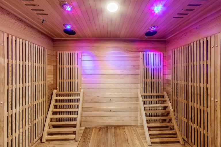 Tour avec sauna privé spacieux 3 personnes - B&B Chavagne