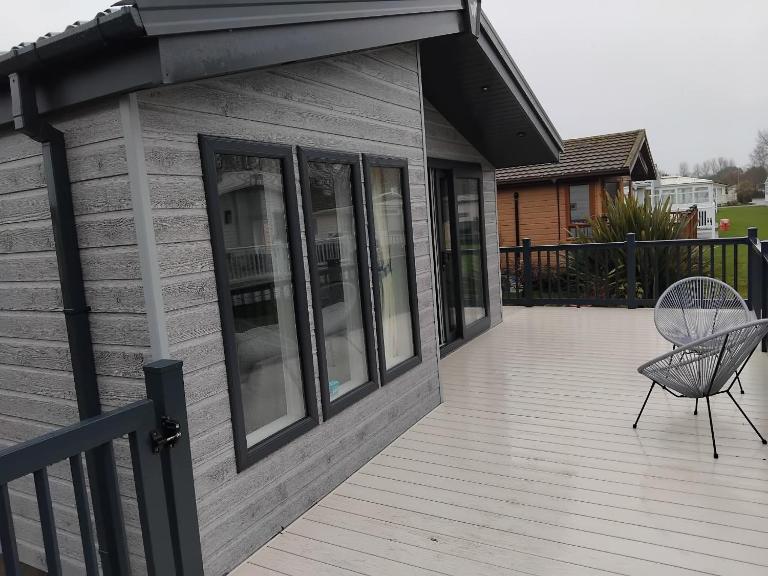 Luxury 3 bed lodge, Skegness - East Coast Holidays - B&B Winthorpe