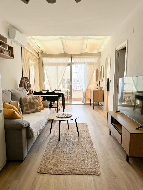 BeHappy Apartment - Chambres d'hôtes Torrevieja