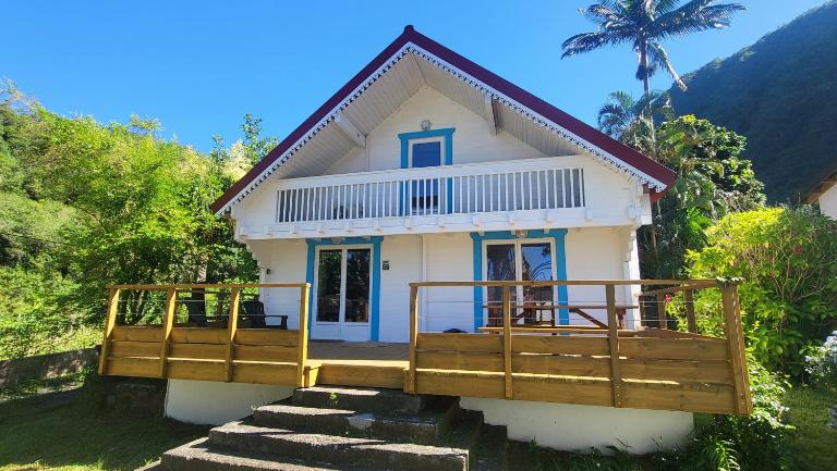 Le Chalet du voyageur, au pied du Dimitile - Chambres d'hôtes Entre-Deux