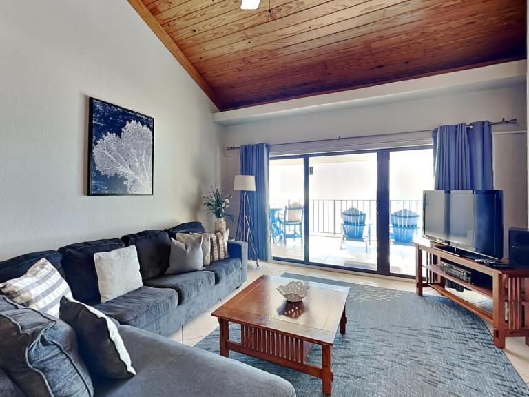 Shipwatch Surf & Yacht #802A - B&B Perdido Key