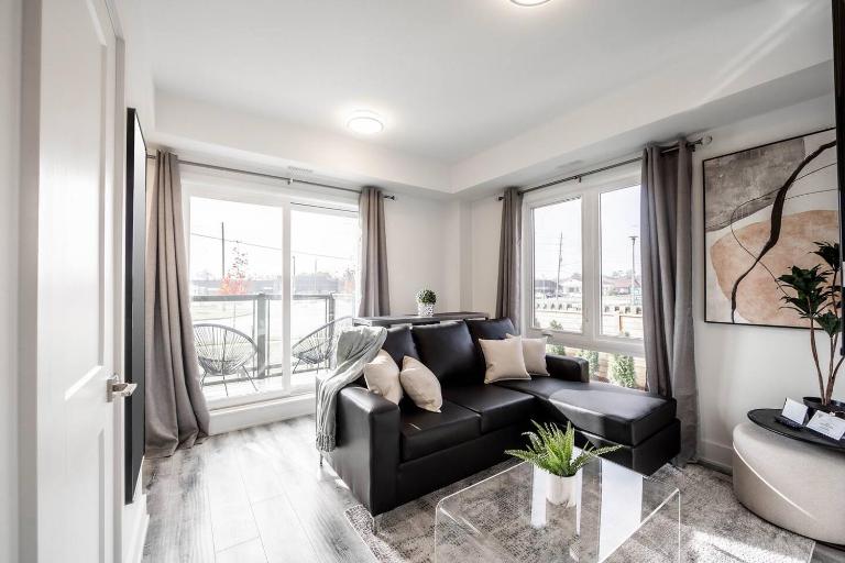Cozy 2BR town, 2 private ensuites, free parking - Chambres d'hôtes Chutes Niagara