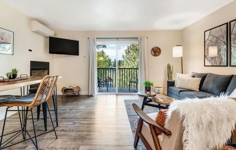 Gorgeous Condo near Downtown & the Deschutes River - Chambres d'hôtes Bend
