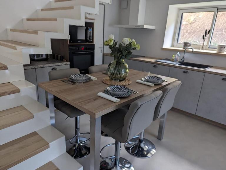 Logement au cœur d'une ferme - B&B Chevinay