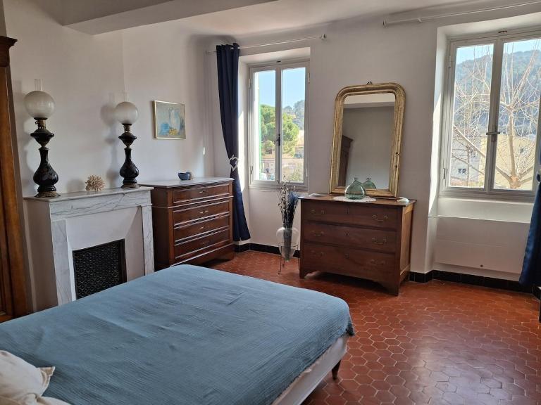 Logement indépendant, coeur de village provençal - B&B Solliès-Toucas
