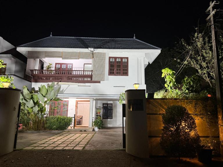 Entire house for Stay - Chambres d'hôtes Kazhakuttam