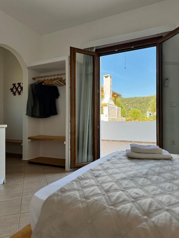 Limnes Seaside Studio - B&B Lygarídia