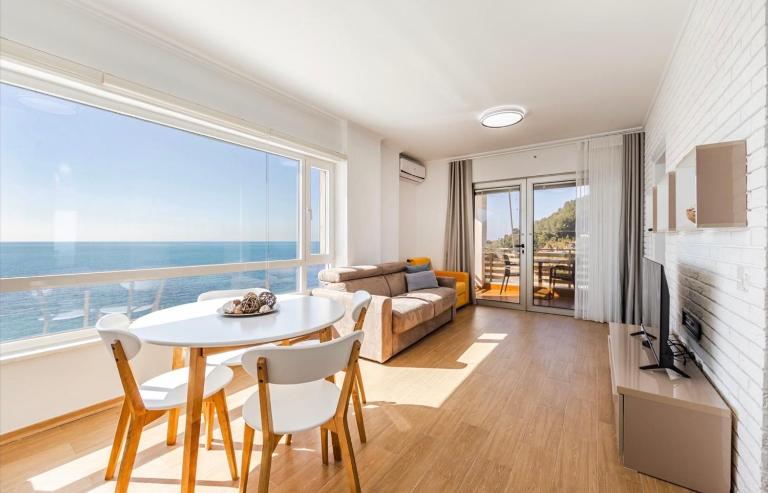 Currila Seafront by PS - Ferienwohnung Durrës