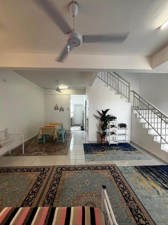 Teacher Anis's Homestay - B&B Pasir Mas