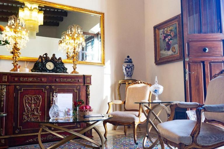 Casa Colibri - 1 block from Paseo de Montejo, Centro - B&B Mérida