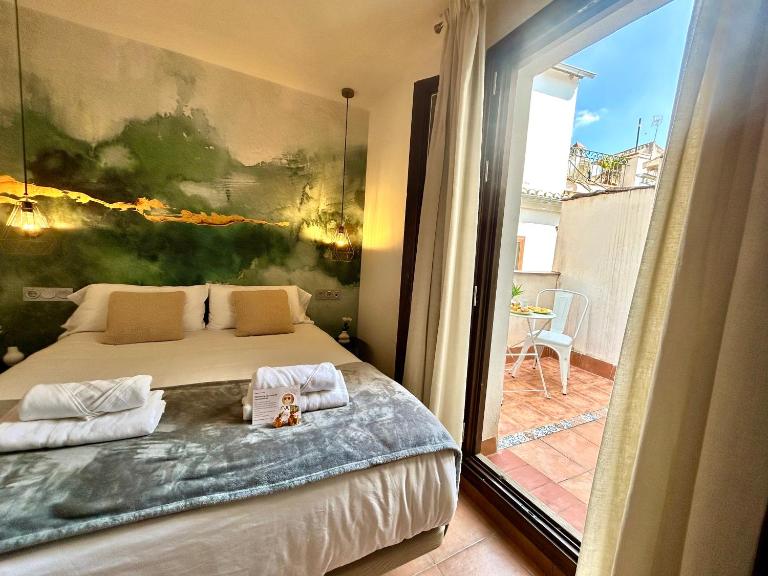 GATU a los pies de la Alhambra con terraza 3A - B&B Granada