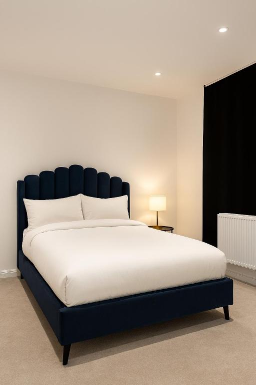 Modern & Comfortable 2Bedroom Apartment in a Prime area - Chambres d'hôtes Sutton Howgrave