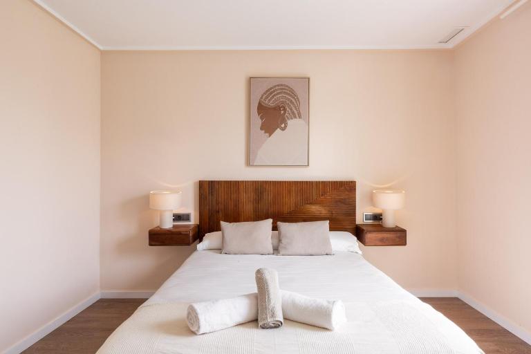 Horizon Blue I Private Pool Luxe I Free Parking I 3BR - Chambres d'hôtes Vergel