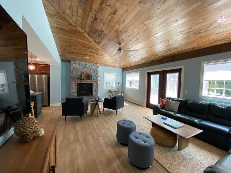 Luxury Stay Steps from Downtown Saratoga Springs Water - B&B Saratoga Springs