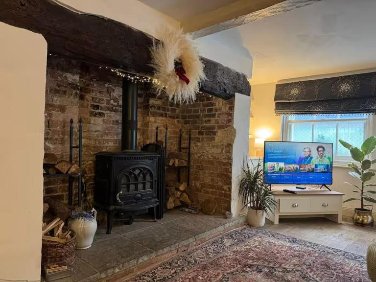Jackdaw Cottage-Beautiful Cottage, Town Centre - Chambres d'hôtes Wimborne Minster