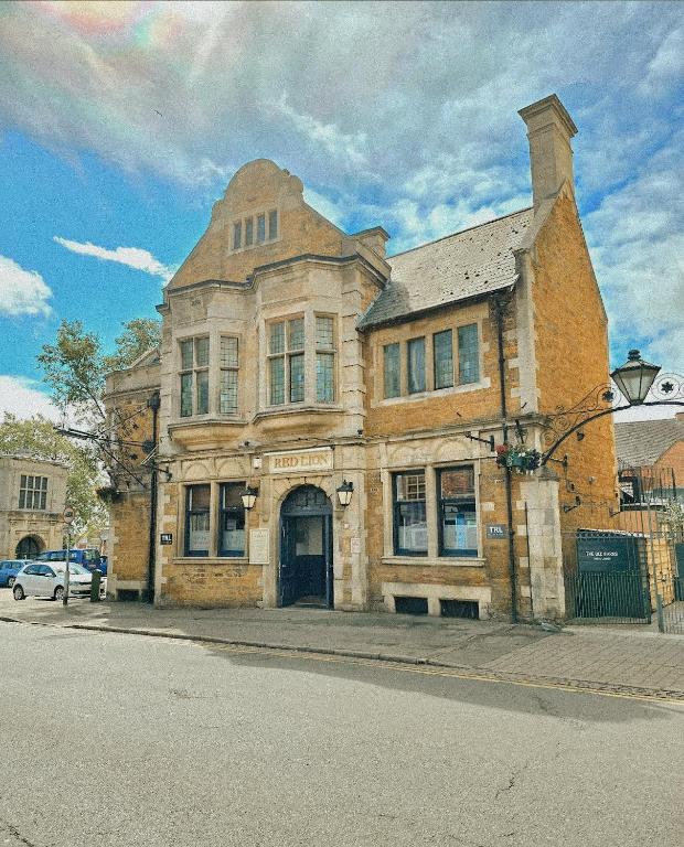 The Red Lion Inn - B&B Rothwell