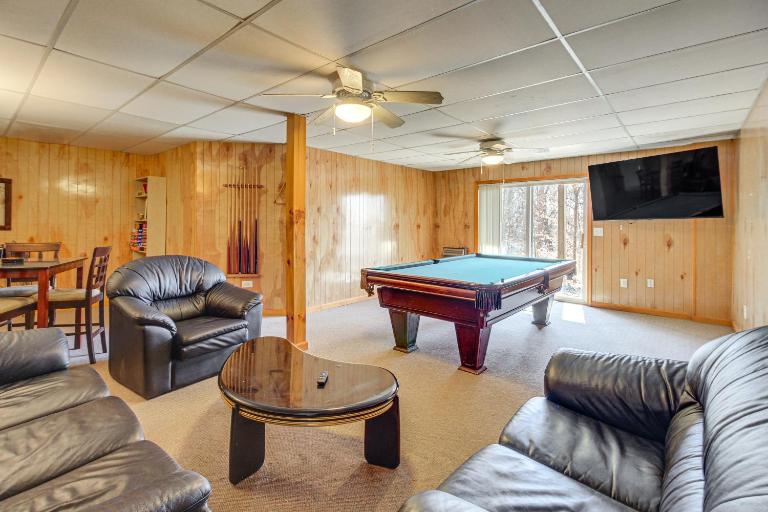 2 Mi to Dtwn Ellijay! Outdoorsy Escape w/ Hot Tub - B&B Ellijay