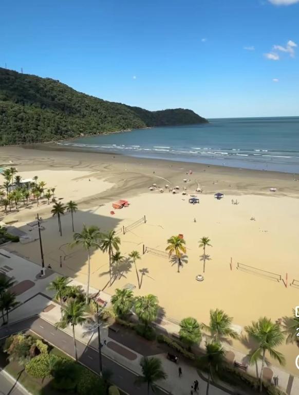 Maravilhoso Apartamento 4 Quartos Mobiliado em Praia Grande-SP - Ferienwohnung Praia Grande