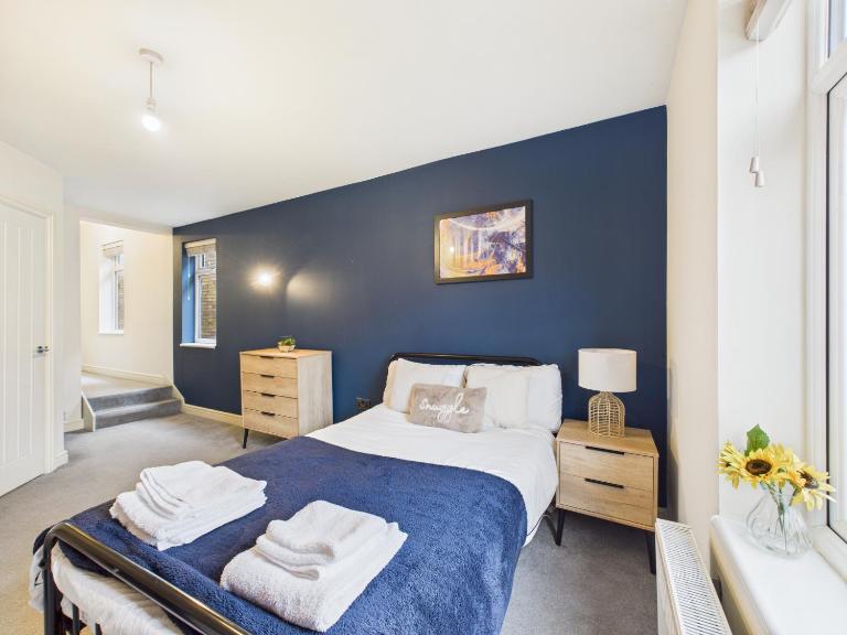 Stylish 6 Bed Apartment - Ideal for Contractors, Health Care workers - Peterborough - B&B Peterborough