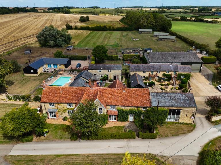 The Old Stone Barn - B&B Warrington