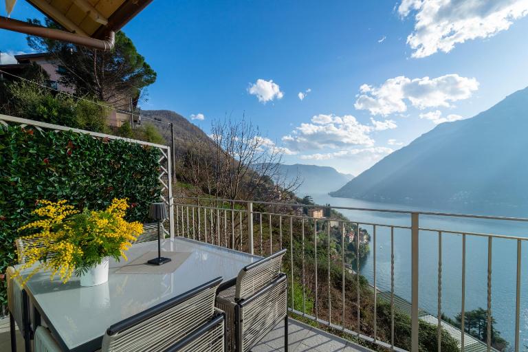 Ritzy KaDoro Lakeview - Ferienwohnung Nesso