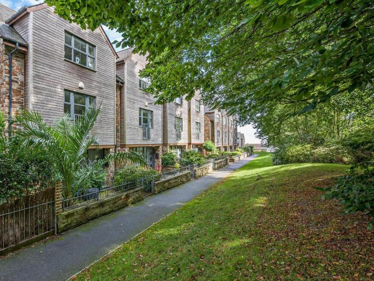 4 Bed in St. Austell oc-41199 - B&B Charlestown