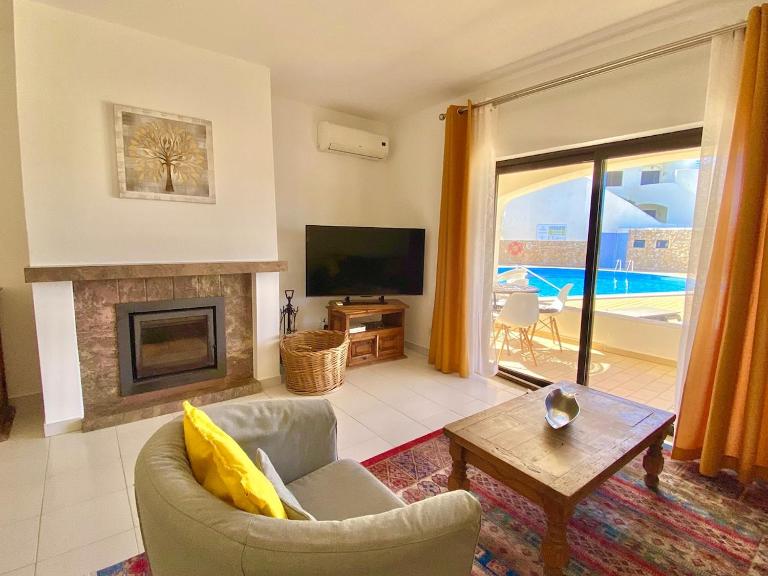 2 bedroom apartment with Pool in Monte Dourado, Carvoeiro Beach - Chambres d'hôtes Carvoeiro