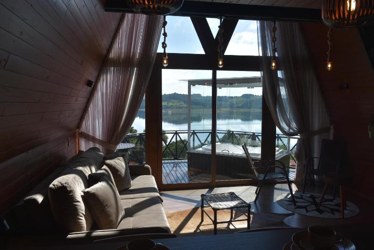 Cabanas Lago - Piratuba-SC - B&B Piratuba