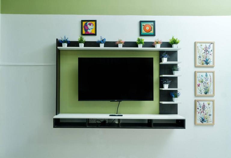 Sage Breeze by Serenescape, Modern AC 2BHK on 2nd Floor near KIMS - B&B Thiruvananthapuram