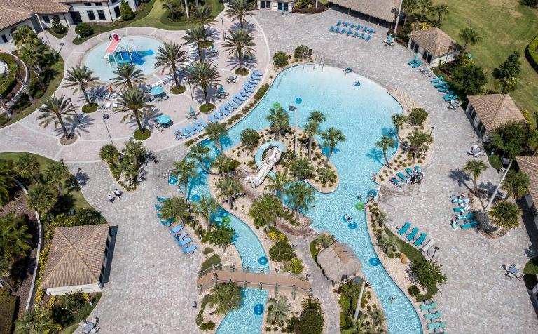 ChampionsGate Resort 5BR Villa | Free Heated Pool | Oasis Club | Sleeps 10" - B&B Kissimmee