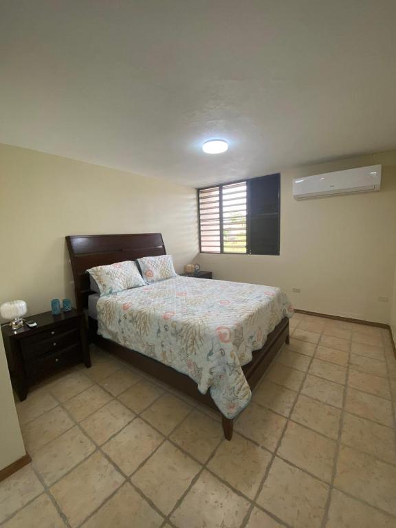 East Breezes, Naguabo Beach Apartment - Ferienwohnung Naguabo