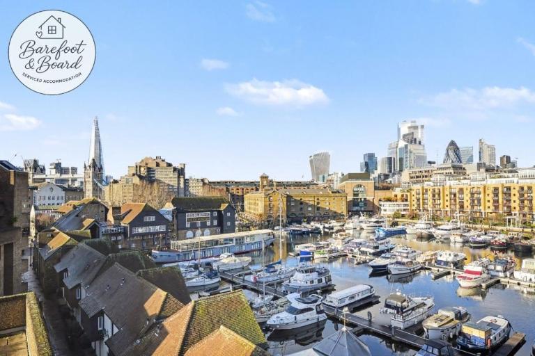 Cosy Tower Bridge | Waterside | St Katherines Dock - B&B London