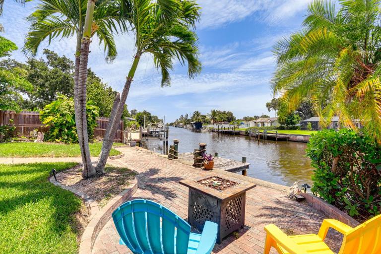 Waterfront Vero Beach Home w/ Pool & Boat Dock! - B&B Vero Beach