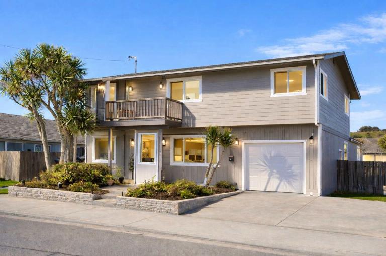 Pacific Seaside House by Pebble Beach & Redwoods - B&B Crescent City