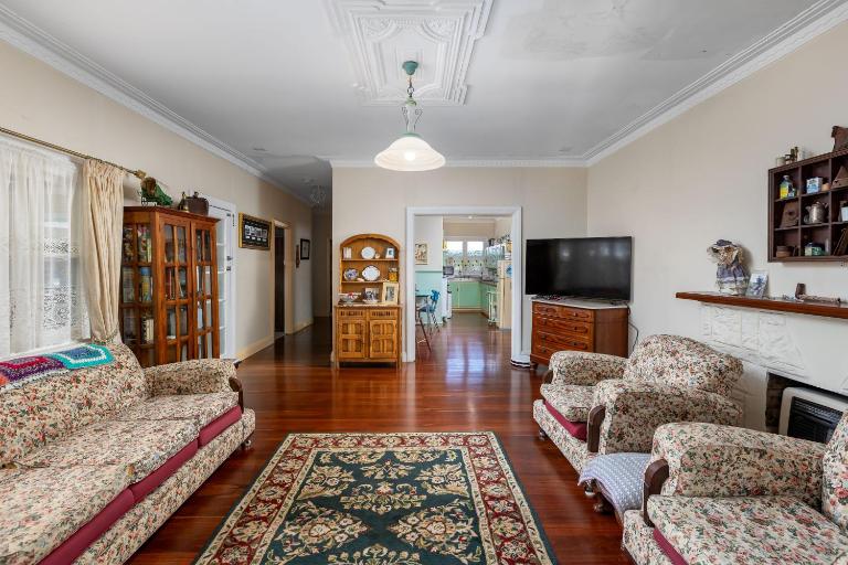 Albert Road Cottage, Bunbury - 3 bedroom & caravan - Chambres d'hôtes Bunbury