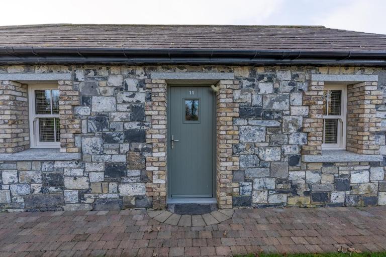Alensgrove Cottages #11 - One-Bedroom Cottage - Bed and Breakfast Leixlip